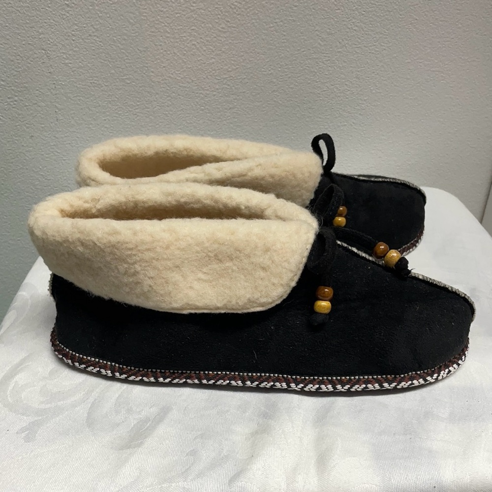 🖤Madden Girl Slippers🖤